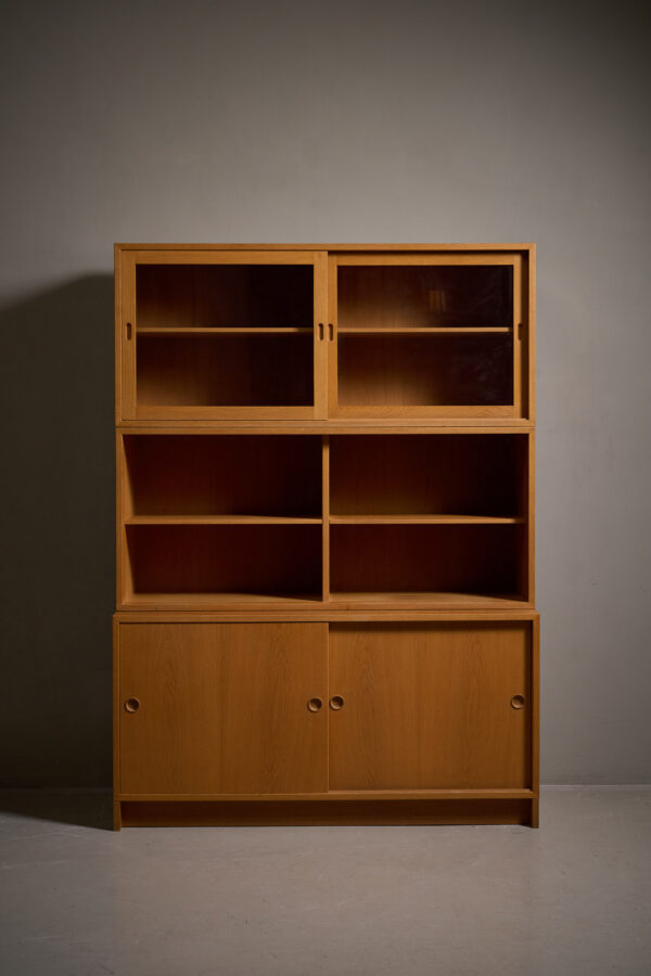 285_Showroom_144_borge-mogensen-cabinets_01