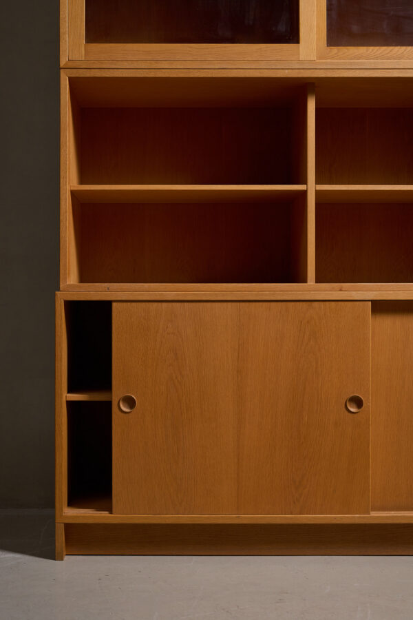 285_Showroom_144_borge-mogensen-cabinets_07